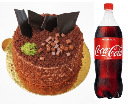 4-6 Kişilik Yaş Pasta Menüsü - Çikolata Rüyası ve İçecek
